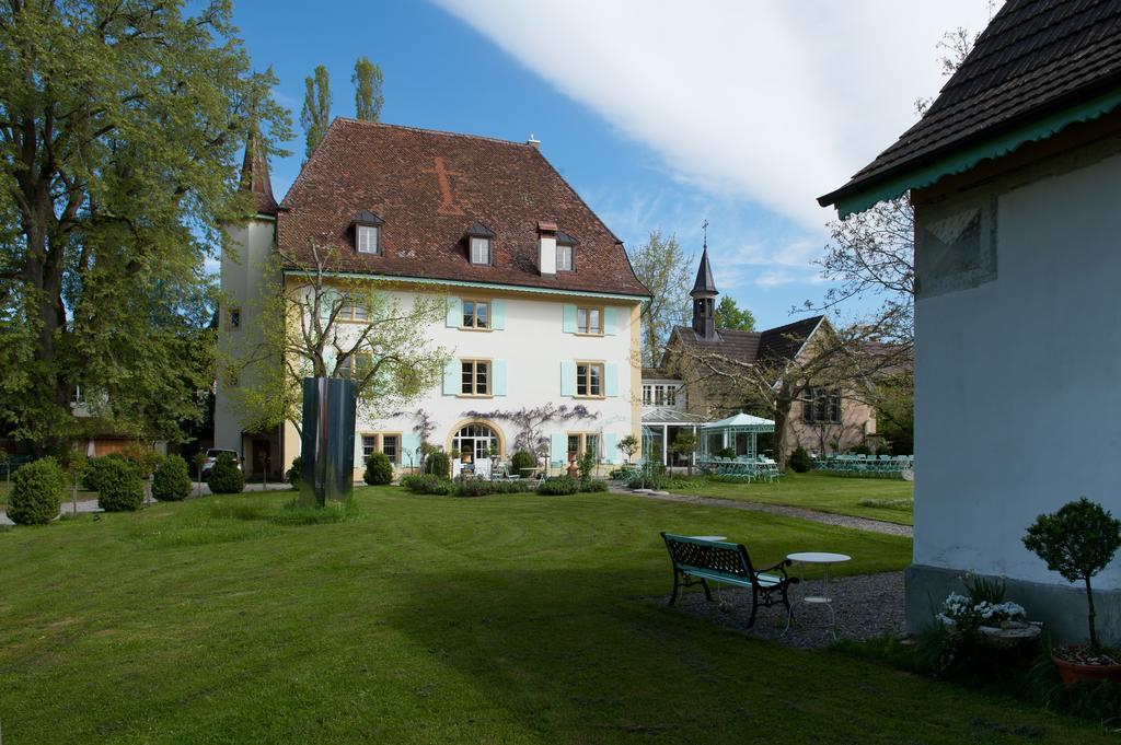 Schloss Ueberstorf - Tafeln, Tagen, Traeumen Exterior foto